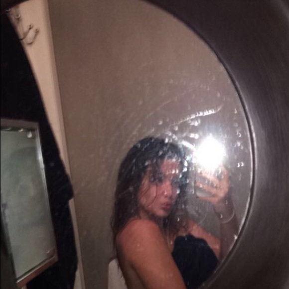 Meet your Posher, Kira - Picture 1 of 1